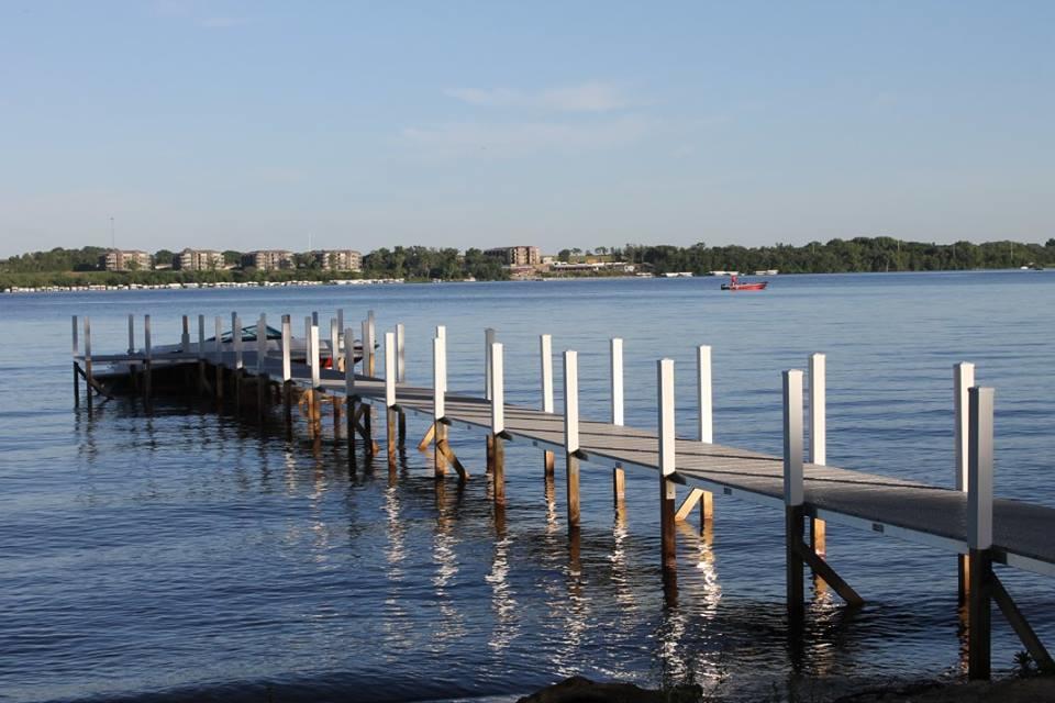 Okoboji Commons Hotel ภายนอก รูปภาพ